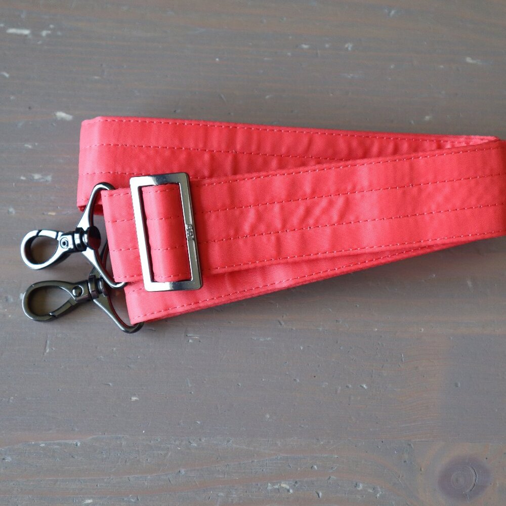 LUG CLASSIC ADJUSTABLE CROSSBODY STRAP